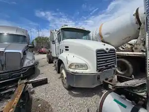 Salvage 2000 Mack CH613 - 5258
