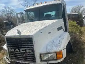 Salvage 2000 Mack CH613 - 4346
