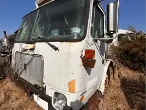 Salvage 2000 Volvo WXLL - 2996
