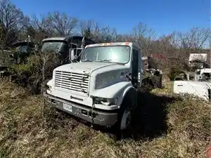 Salvage 2001 International 4700 - 4042