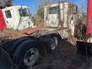 Salvage 2001 International 9100I - LT23