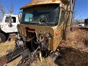 Salvage 2001 International 9200I - 3185