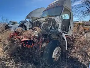 Salvage 2001 Sterling L8500 - 3451