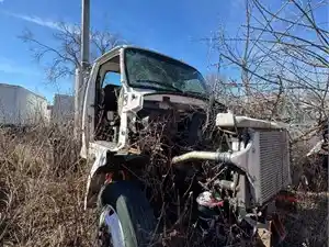 Salvage 2001 Sterling L8500 - 4065