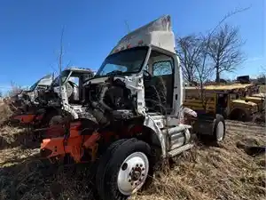 Salvage 2001 Sterling L8500 - 4012