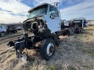 Salvage 2001 Sterling L9500 - 5091