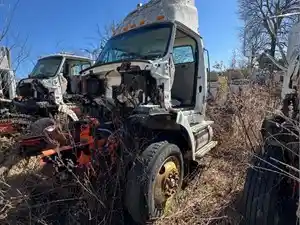 Salvage 2001 Sterling L9501 - 3819