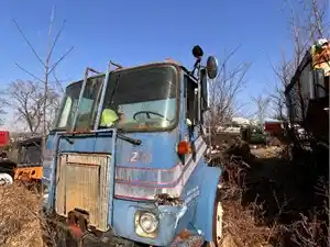 Salvage 2001 Volvo Other - U-L4-11A 2001 Volvo Other