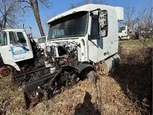 Salvage 1998 Volvo VN - 2373