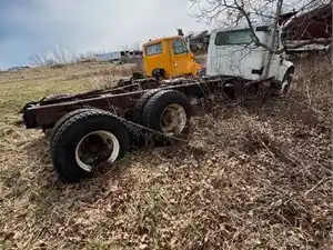 Salvage 2002 International F-4900 - 4381