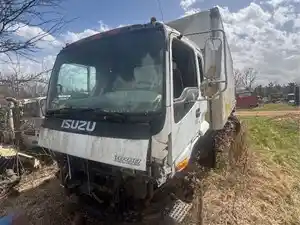 Salvage 2002 Isuzu FTR - 4297