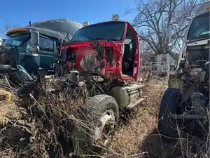 Salvage 2002 Sterling L9500 - 4741