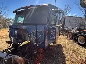Salvage 2003 International 9900I - 4786