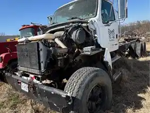 Salvage 2003 Sterling L9500 - LT5