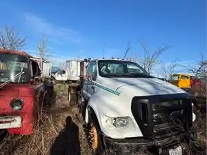 Salvage 2004 Ford F-750 - 5010
