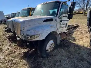 Salvage 2004 International 4300 - 4518