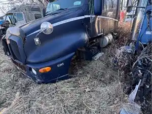 Salvage 2004 Kenworth T2000 - U-L5-4 2004 KW T2000