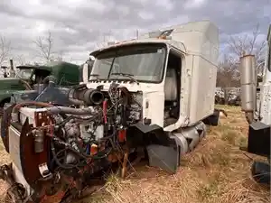 2004 Mack CX613 Vision Truck for Parts (Stock #3739)) Part Image