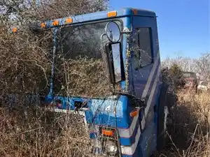 Salvage 2004 Mack LE613 - U-L3-5A 2004 Mack LE