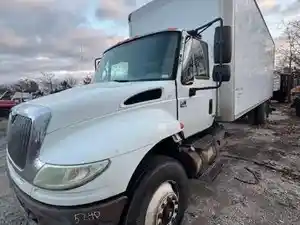 Salvage 2005 International 4400 - 5240
