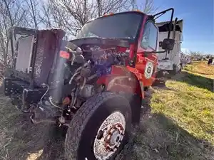 Salvage 2005 International 7400 - LT12