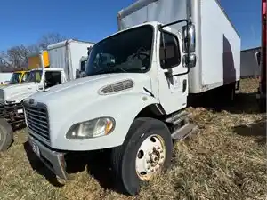 Salvage 2006 Freightliner M2 106 - 5097