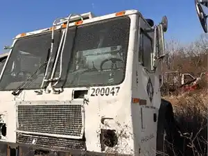 Salvage 2006 Mack LE613 - 4986