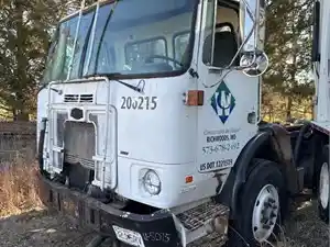 Salvage 2007 Autocar WX - 5075