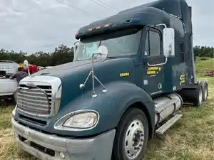 Salvage 2007 Freightliner Columbia 120 - 5273