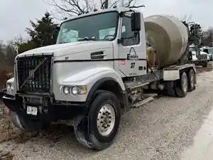 Salvage 2007 Volvo VHD - 5077