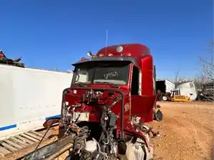 Salvage 2011 Peterbilt 386 - 4868