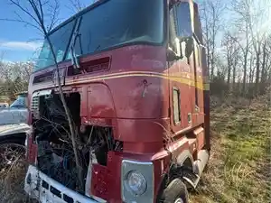 Salvage 2012 Ford CLT9000 - 1933