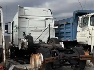 Salvage 2012 Volvo VNL - 5057