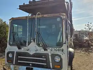 2014 Mack MRU633 Truck for Parts (Stock #5196)) Part Image