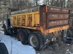 Salvage 1986 International 1954 - 1681