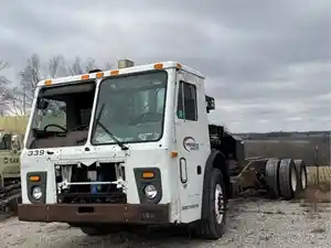 Salvage 2016 Mack LEU613 - 5098