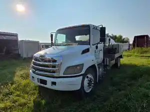 Salvage 2017 Hino 268 - 5281