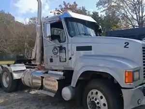 Salvage 2015 Mack CHU613 - 108