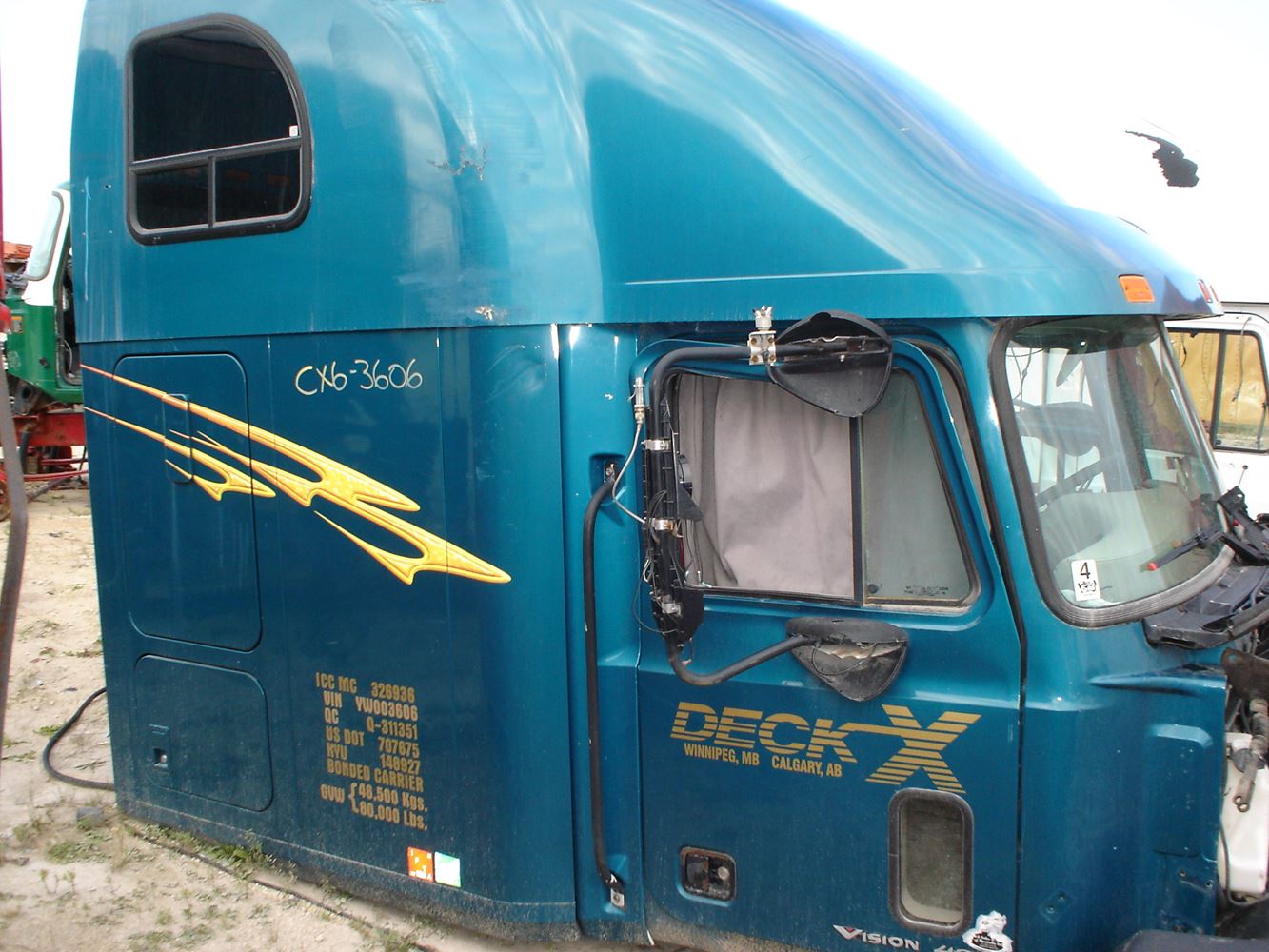 Salvage 2000 Mack 613 613 For Parts Winnipeg, Manitoba, Canada TPI