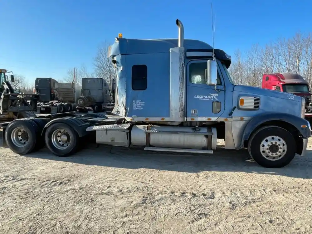 2007 Freightliner CORONADO 132 Truck for Parts for sale Anola