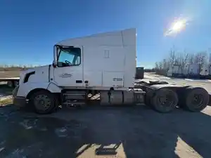 Salvage 2007 Volvo VNL630 - VOL07834