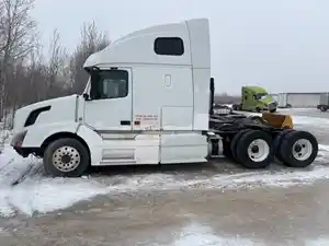Salvage 2007 Volvo VNL670 - VOL07790