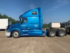 Salvage 2009 Volvo VNL670 - VOL09807