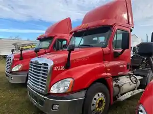 Salvage 2010 Freightliner Cascadia 125 - FRT10829