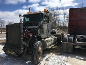 Salvage 2015 Kenworth W900 - KW15419