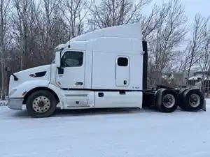 2019 Peterbilt 579 Truck for Parts (Stock #PET19841)) Part Image