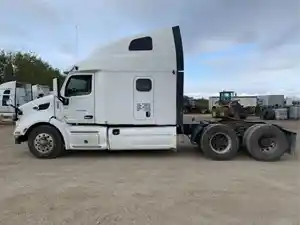 2019 Peterbilt 579 Truck for Parts (Stock #PET19821)) Part Image