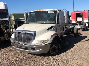 2002 International 4300 Truck for Parts (Stock #TR147)) Part Image
