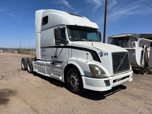 2004 Volvo VNL Truck for Parts (Stock #TR244)) Part Image