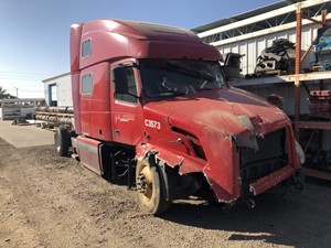 2004 Volvo VNL Truck for Parts (Stock #TR172)) Part Image